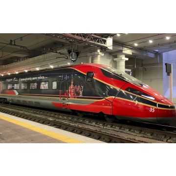 Arnold - 1/160 FS TRENITALIA FRECCIA. 1000 DUCATI VI (12/24) *
