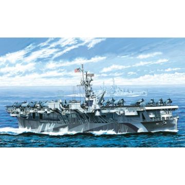 Dragon - 1/700  U.S.S. INDEPENDENCE CVL-22 1943 (8/24) *