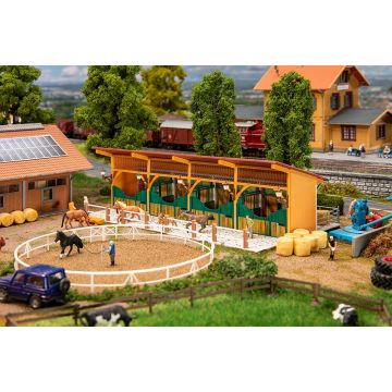 Faller - 1/87 STAL MET 4 PAARDEN (5/24) *