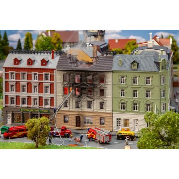 Faller - Brennendes Wohnhaus - FA232326